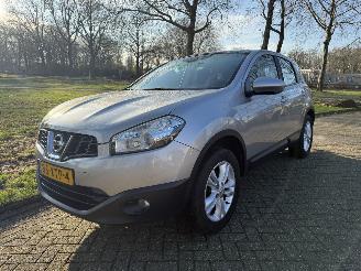 krockskadad bil auto Nissan Qashqai  2010/1