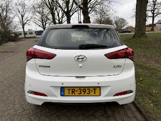 Hyundai I-20  picture 4