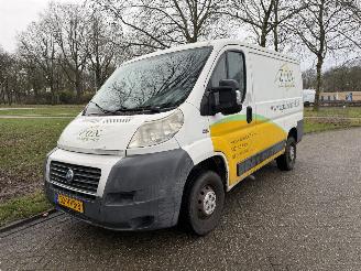 krockskadad bil bedrijf Fiat Ducato  2007/1
