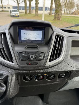Ford Transit  picture 12