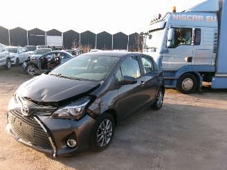 Coche accidentado Toyota Yaris 1.0 Comfort 5 Drs 2015/6