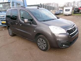 Peugeot Partner Tepee 1.2 Tepee Active picture 5