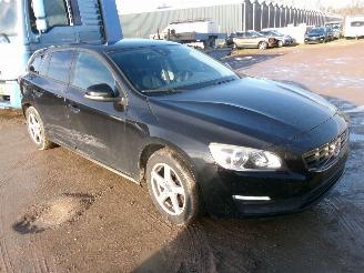 Volvo V-60 2.0 D - Kinetic picture 3