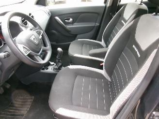 Dacia Sandero 0.9 Stepway - Rainbow picture 27