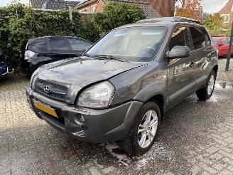 Hyundai Tucson 2.0i Dynamic version Van/Grijs kenteken picture 6