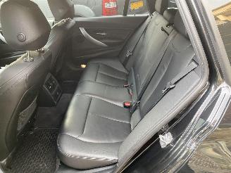 BMW 3-serie 330d xDrive High Executive Touring Pano picture 35