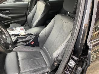 BMW 3-serie 330d xDrive High Executive Touring Pano picture 32