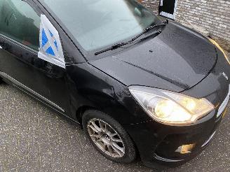 Citroën DS3 Auto is gereserveerd e-HDI 1.6 So Chic picture 11