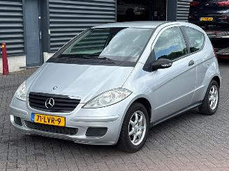 Auto incidentate Mercedes A-klasse 1.5 A-150 3-Drs. Hatchback 2Dr Benzine 1.498cc 70kW (95pk) FWD 2005/4