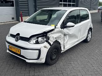 krockskadad bil auto Volkswagen Up! 1.0 12V 60 Hatchback  Benzine 999cc 44kW (60pk) 2019/2