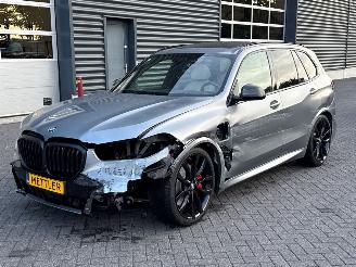 skadebil auto BMW X5 xDrive50e 3.0 24V SUV  Elektrisch Benzine 2.998cc 360kW (489pk) 4x4 2023/12