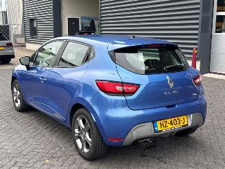 damaged passenger cars Renault Clio 0.9 Energy TCE 90 12V Hatchback 4Dr Benzine 898cc 66kW (90pk) FWD 2016/1