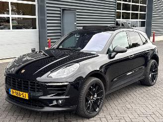 krockskadad bil auto Porsche Macan S 3.0 V6 24V S SUV  Benzine 2.997cc 250kW (340pk) 4x4 2015/2