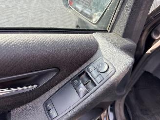 Mercedes B-klasse 2.0 B-180 CDI 16V Hatchback  Diesel 1.991cc 80kW (109pk) FWD picture 19