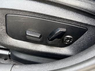 BMW 5-serie 530e xDrive 2.0 Turbo 16V Combi/o  Elektrisch Benzine 1.998cc 215kW (292pk) 4x4 picture 21