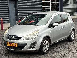 Avarii autoturisme Opel Corsa 1.2 16V Hatchback  Benzine 1.229cc 63kW (86pk) FWD 2011/5