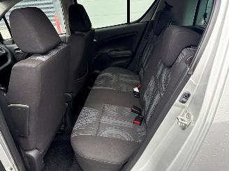 Opel Agila 1.2 16V MPV  Benzine 1.242cc 69kW (94pk) FWD picture 12