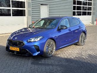 krockskadad bil auto BMW 1-serie M135i xDrive Hatchback Benzine 1.998cc 221kW (300pk) 4x4 2025/7