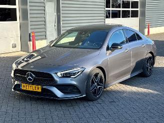 krockskadad bil auto Mercedes Cla-klasse 1.3 CLA-200 Turbo 16V Sedan 4Dr Benzine 1.332cc 120kW (163pk) FWD 2022/1