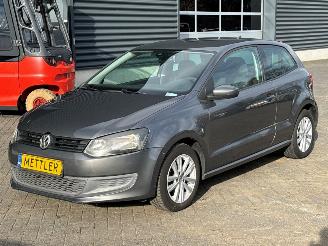 Damaged car Volkswagen Polo 1.2 12V Hatchback  Benzine 1.198cc 44kW (60pk) FWD 2010/6