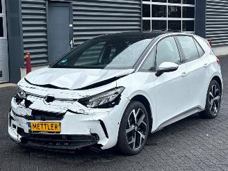 uszkodzony samochody osobowe Volkswagen ID.3 Pro S 77 kWh Hatchback 4Dr Elektrisch  150kW (204pk) RWD 2023/10