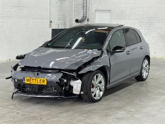 Unfallwagen Volkswagen Golf 8,5 2.0 GTI 16V Hatchback  Benzine 1.984cc 195kW (265pk) FWD 2024-06  DNPD 2025/10