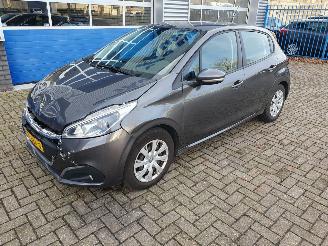 Coche accidentado Peugeot 208 1.2 PureTech Blue Lion 2018/11