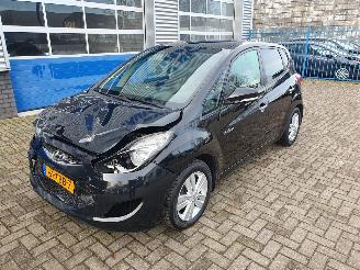 Auto incidentate Hyundai Ix20 1.6i i-Catcher 2012/1