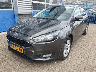 Unfallwagen Ford Focus 1.5 Titanium 2016/3