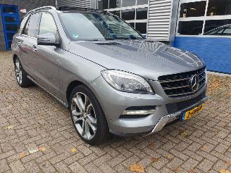 Mercedes ML 350 Bluetec automaat picture 9