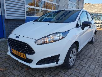 Vaurioauto  passenger cars Ford Fiesta 1.25 2014/2