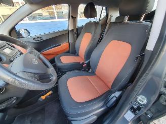 Hyundai I-10 1.0i i-Motion Comfort picture 12