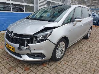 krockskadad bil auto Opel Zafira TOURER 1.4 Turbo Business Executive Automaat 2017/8