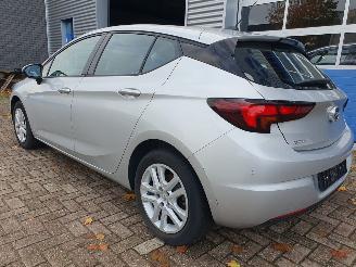 Opel Astra ASTRA 1.2 turbo 81kW picture 3