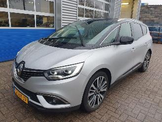 Auto incidentate Renault Scenic 1.3 TCe Initiale Paris Automaat 2019/10