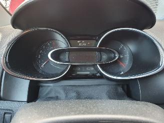 Renault Clio 0.9 TCe Limited picture 17