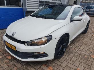 krockskadad bil auto Volkswagen Scirocco 1.4 TSI highline 2010/9