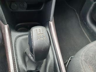 Peugeot 2008 1.2 Puretech Allure picture 21