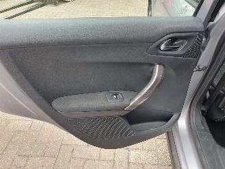 Peugeot 2008 1.2 Puretech Allure picture 22