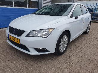 skadebil auto Seat Leon 1.0 EcoTSI Style Connect 2016/3