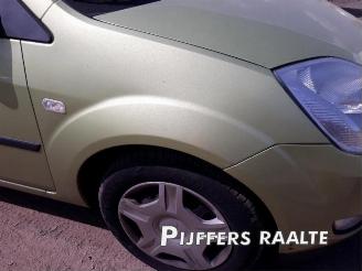 Ford Fiesta  picture 4