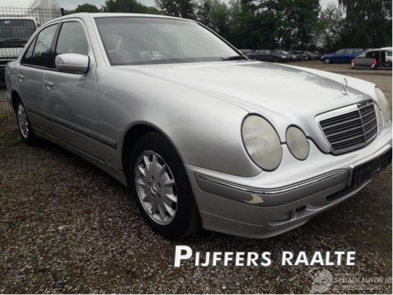 Mercedes E-klasse E (W210), Sedan, 1995 / 2002 2.7 E-270 CDI 20V