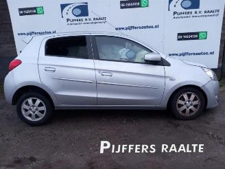 Salvage car Mitsubishi Space-star Space Star (A0), Hatchback, 2012 1.2 12V 2013/7