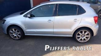 Salvage car Volkswagen Polo Polo V (6R), Hatchback, 2009 / 2017 1.6 TDI 16V 90 2013/5