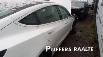 Tesla Model 3 Model 3, Sedan, 2017 Long Range 72kWh picture 5