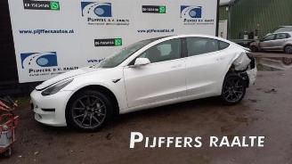 Tesla Model 3 Model 3, Sedan, 2017 Long Range 72kWh picture 1