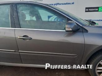 Renault Laguna Laguna III (BT), Hatchback 5-drs, 2007 / 2015 2.0 Turbo 16V picture 12