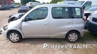 Toyota Yaris-verso Yaris Verso (P2), MPV, 1999 / 2005 1.3 16V picture 2