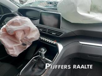 Peugeot 3008 3008 II (M4/MC/MJ/MR), MPV, 2016 1.2 12V e-THP PureTech 130 picture 25