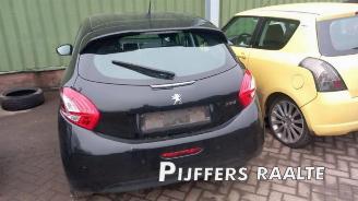 Peugeot 208 208 I (CA/CC/CK/CL), Hatchback, 2012 / 2019 1.2 Vti 12V PureTech 82 picture 2